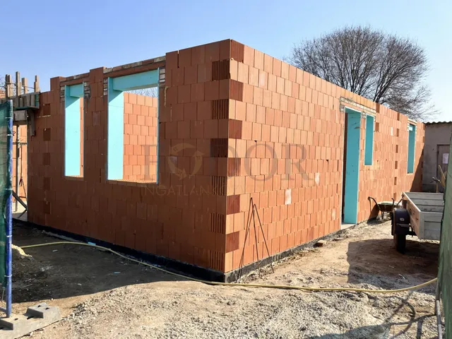 Eladó ház Budapest XVIII. kerület, Újpéteritelep 157 nm