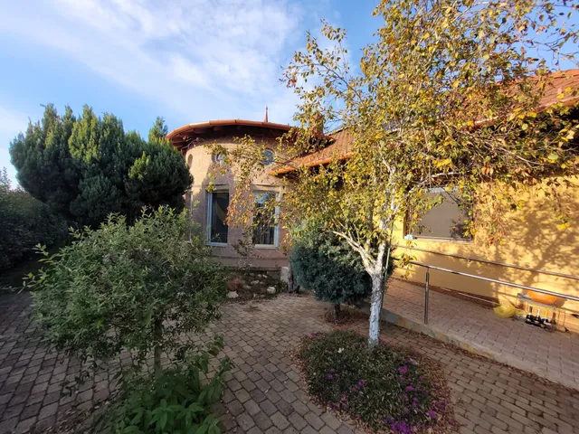 Eladó ház Dunaharaszti 198 nm