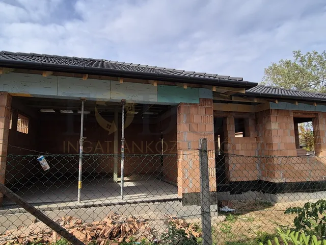 Eladó ház Budapest XVIII. kerület, Miklóstelep 131 nm