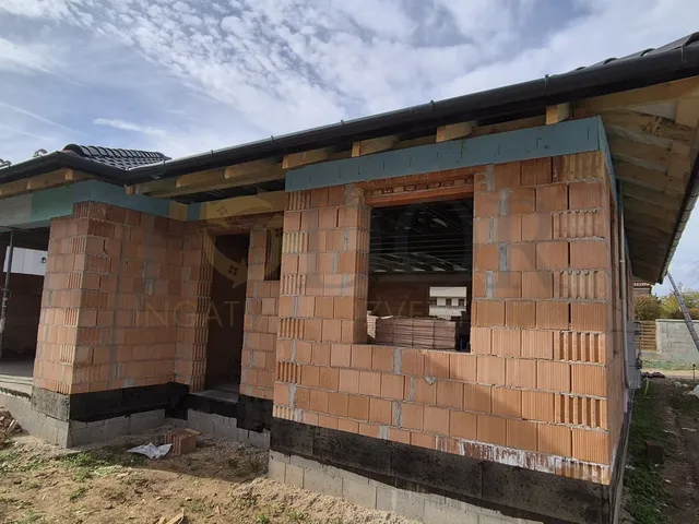 Eladó ház Budapest XVIII. kerület, Miklóstelep 131 nm