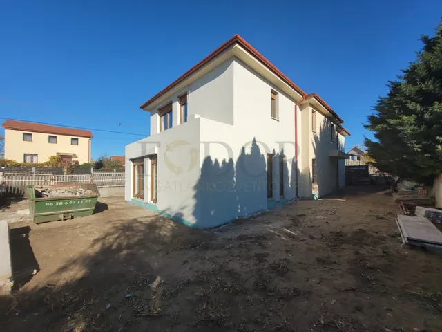 Eladó ház Gyál 136 nm