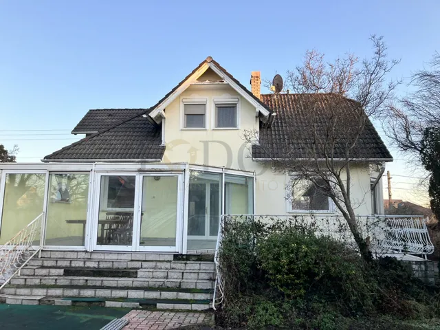 Eladó ház Dunaharaszti 290 nm