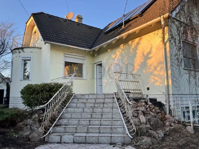 Eladó ház Dunaharaszti 290 nm