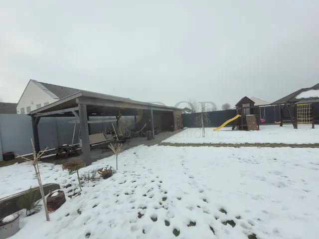 Eladó ház Szada 120 nm