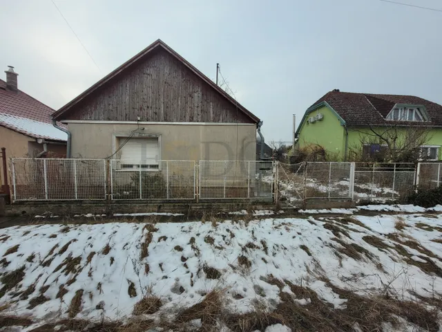 Eladó ház Monor 43 nm