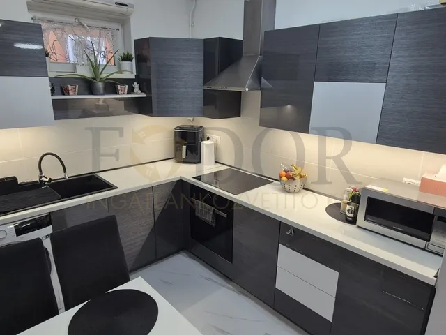 Eladó ház Budapest XVIII. kerület, Újpéteritelep 56 nm