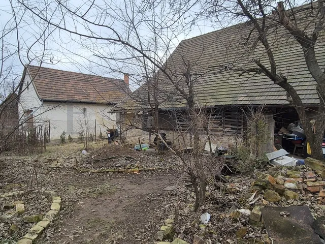 Eladó telek Budapest XVIII. kerület, Ganzkertváros 537 nm