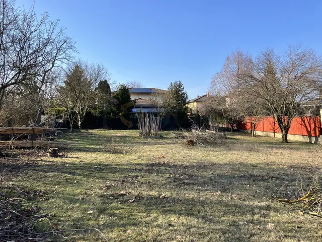 Eladó telek Gyömrő 819 nm