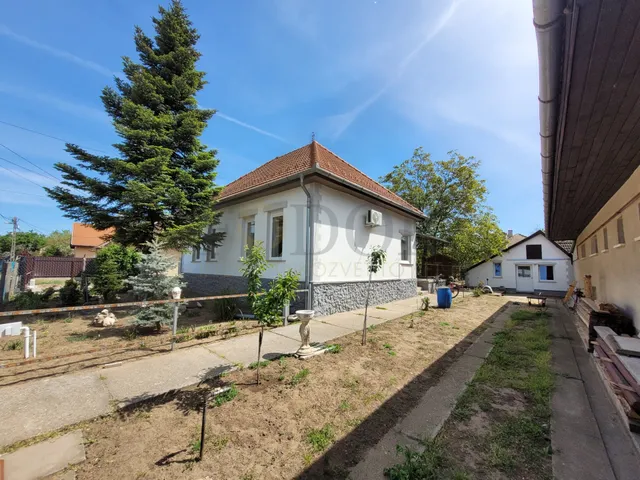 Eladó ház Üllő 77 nm