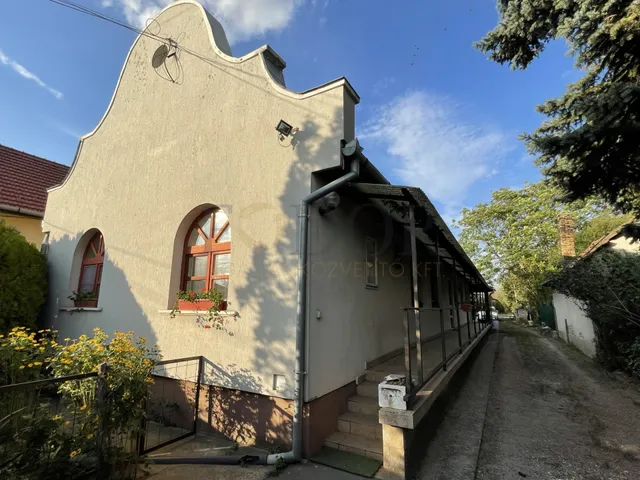 Eladó ház Vecsés 100 nm