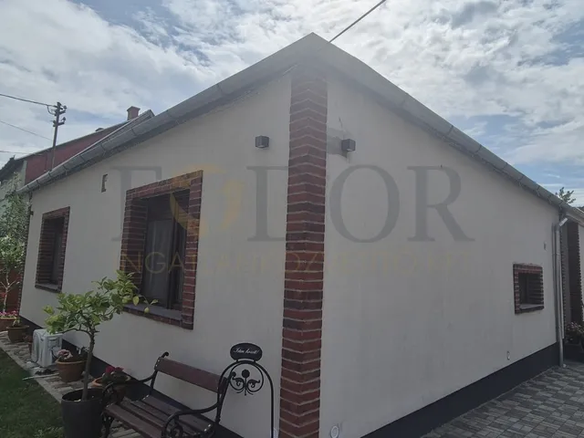 Eladó ház Budapest XVIII. kerület, Gloriett-telep 93 nm