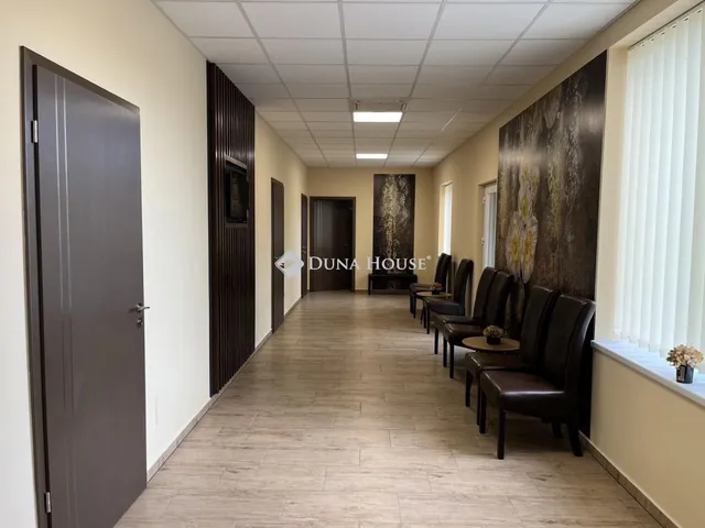 Kiadó kereskedelmi és ipari ingatlan Kalocsa