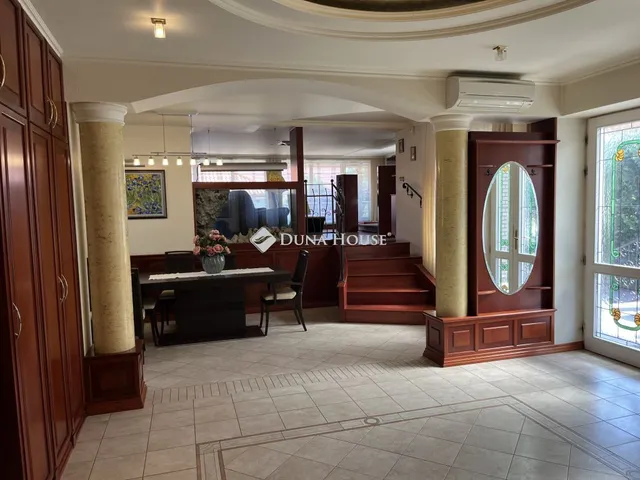 Eladó ház Kiskőrös 214 nm