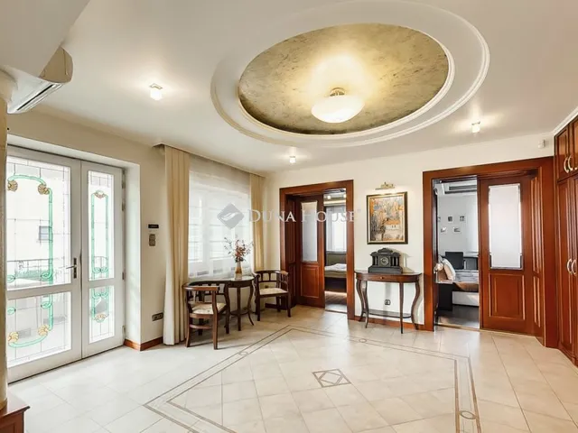 Eladó ház Kiskőrös 214 nm