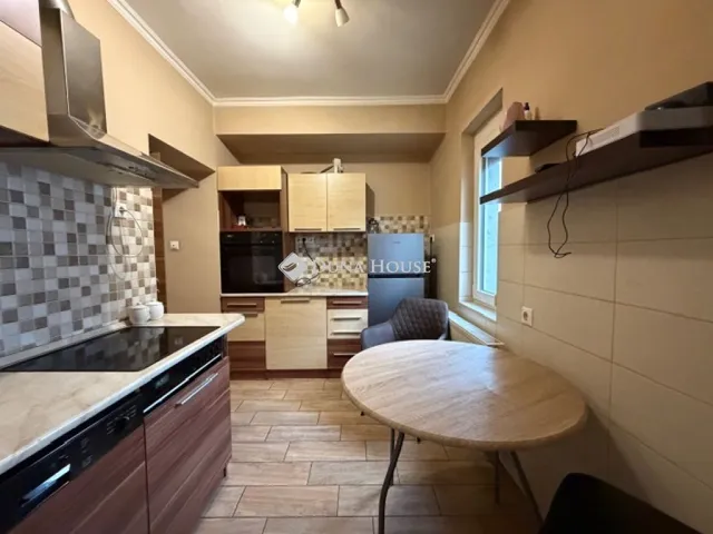 Eladó lakás Kiskőrös 70 nm