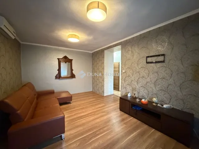 Eladó lakás Kiskőrös 70 nm