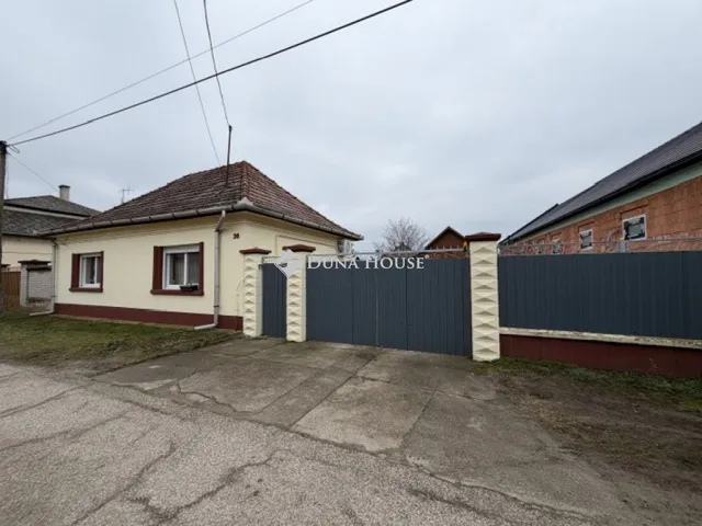 Eladó ház Kiskőrös 90 nm