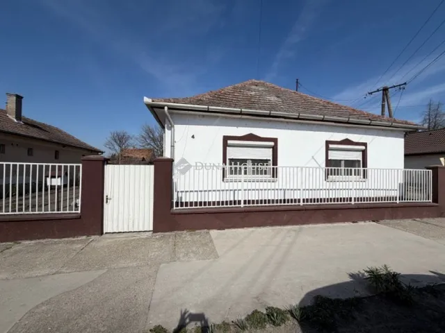 Eladó ház Akasztó 90 nm