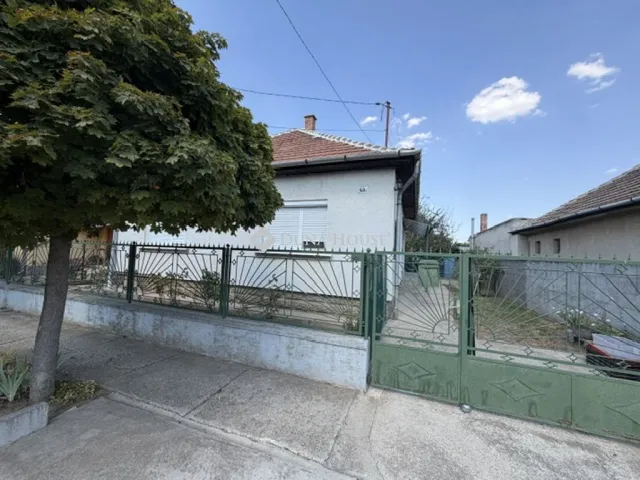 Eladó ház Vecsés 130 nm