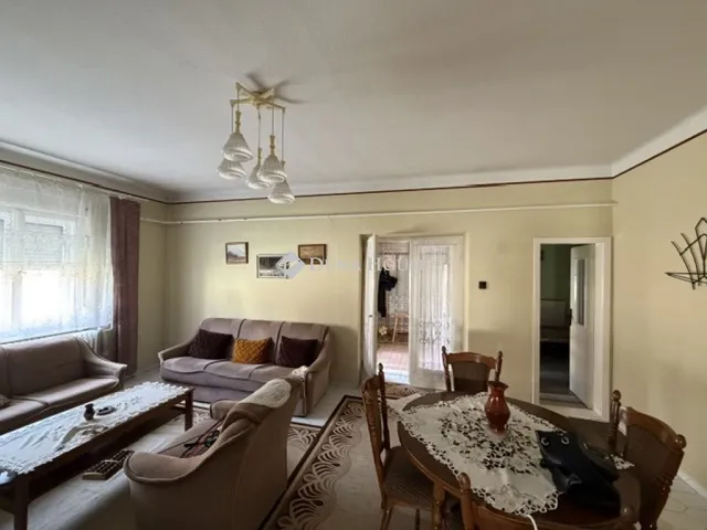 Eladó ház Kiskőrös 110 nm