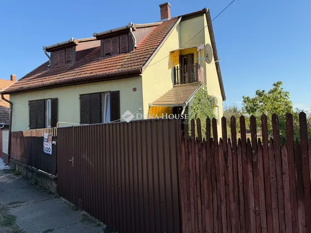 Eladó ház Akasztó 120 nm