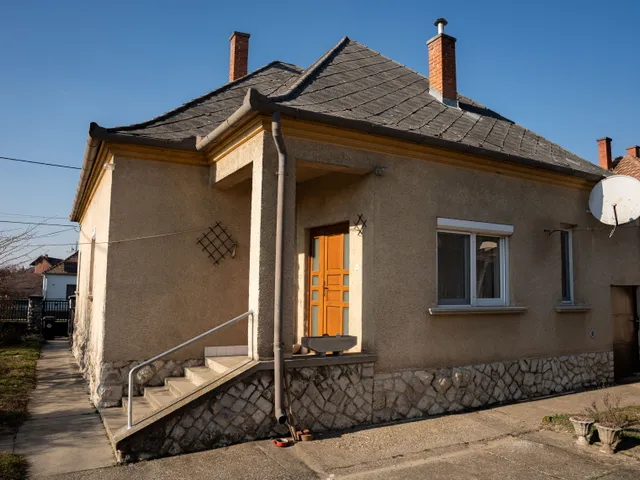 Eladó ház Győr, Ménfőcsanak 85 nm