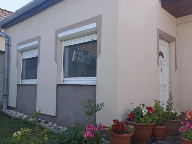 Eladó ház Győr, Szent Erzsébet-telep 70 nm