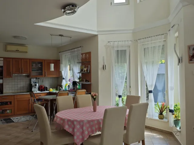 Eladó ház Győr, Szabadhegy 107 nm