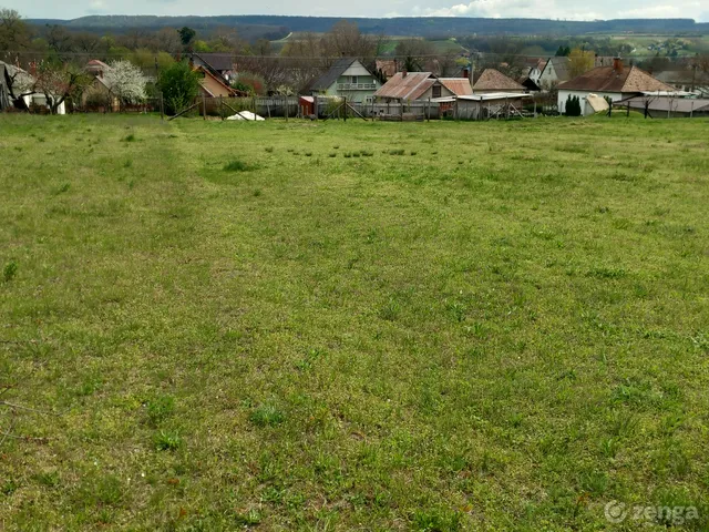 Eladó telek Szőlősgyörök 1135 nm