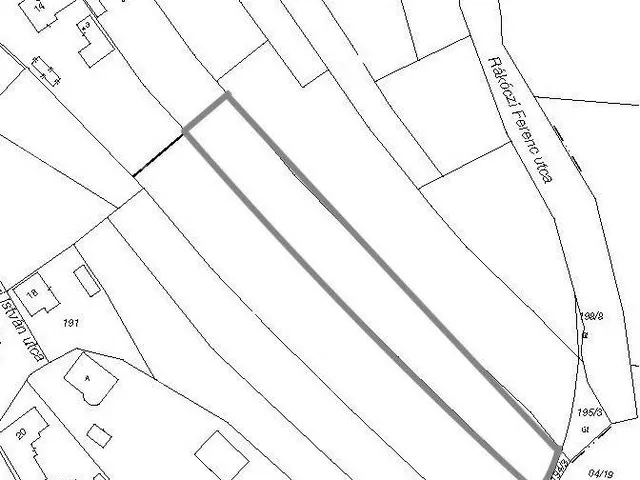 Eladó telek Kistokaj 2030 nm