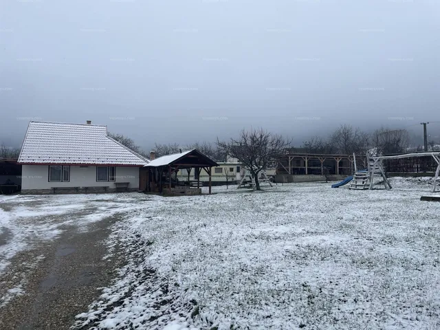 Eladó kereskedelmi és ipari ingatlan Boldogkőváralja 990 nm