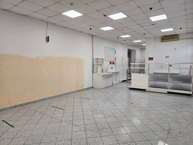 Eladó kereskedelmi és ipari ingatlan Eger 333 nm