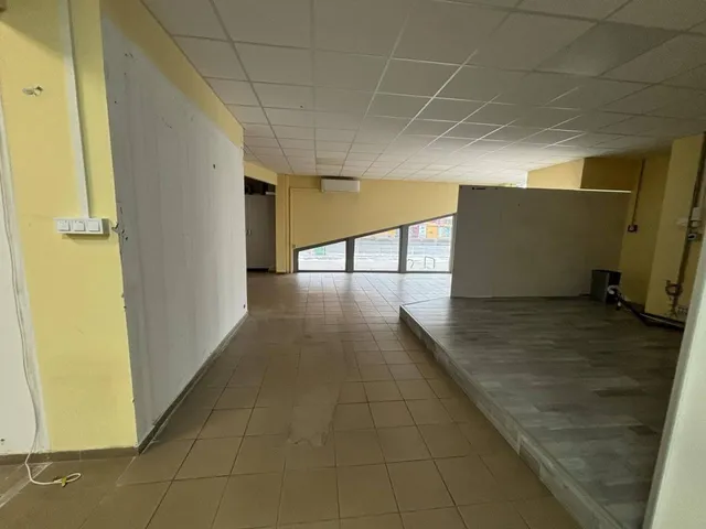 Kiadó kereskedelmi és ipari ingatlan Miskolc 160 nm