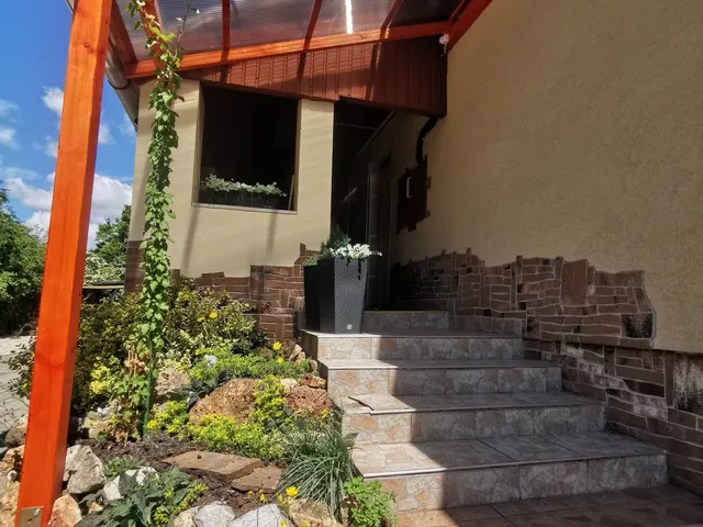 Eladó ház Bekecs 120 nm