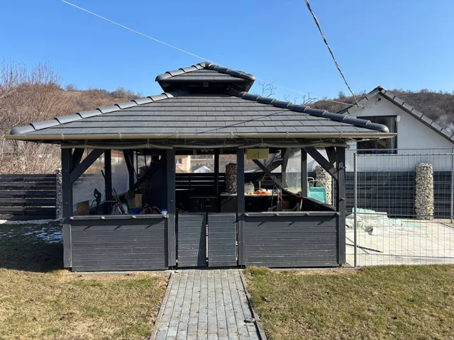 Eladó ház Noszvaj 170 nm