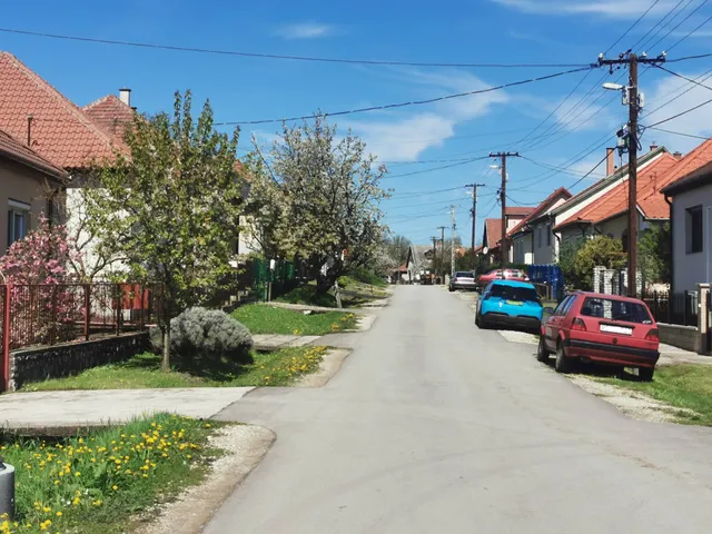 Eladó ház Szirmabesenyő 110 nm