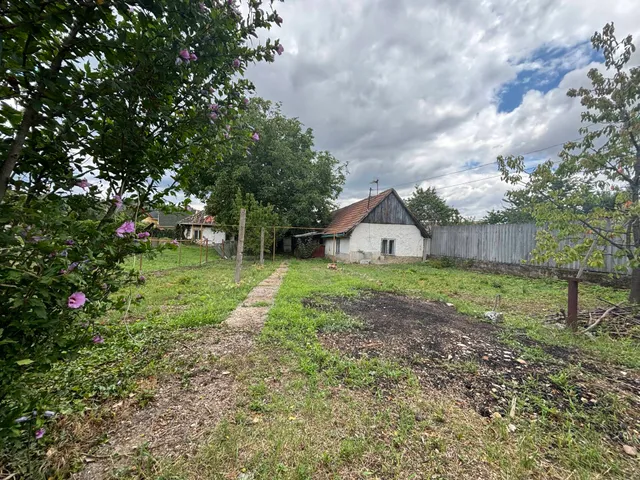 Eladó telek Miskolc 1100 nm