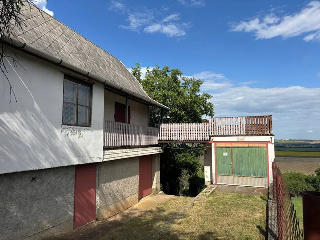 Eladó mezőgazdasági ingatlan Onga 40 nm