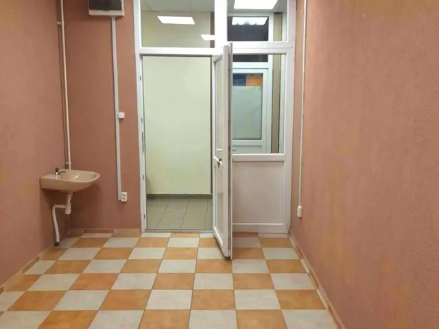 Kiadó kereskedelmi és ipari ingatlan Ózd 15 nm