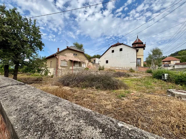 Eladó ház Szendrő 238 nm