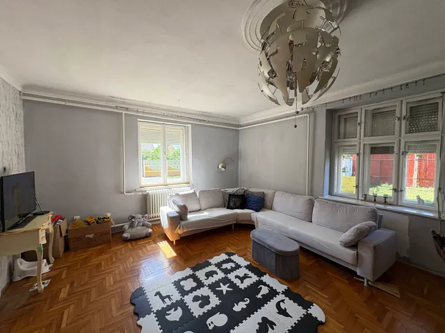 Eladó ház Szikszó 235 nm