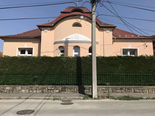 Kiadó ház Miskolc 80 nm