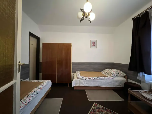 Kiadó ház Miskolc 300 nm