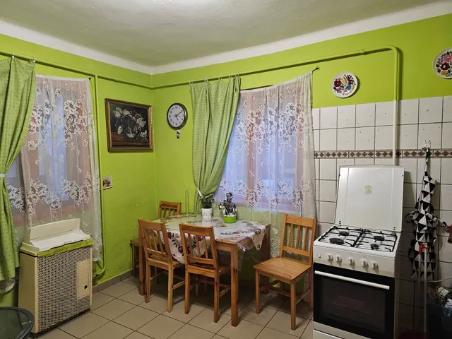 Eladó lakás Eger 68 nm