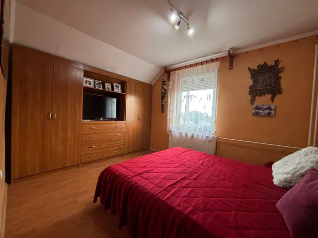 Eladó ház Felsőzsolca 300 nm