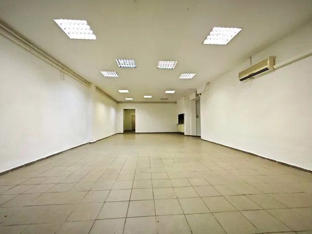 Kiadó kereskedelmi és ipari ingatlan Miskolc 90 nm