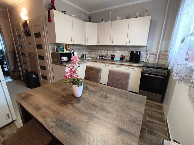 Eladó lakás Miskolc 63 nm