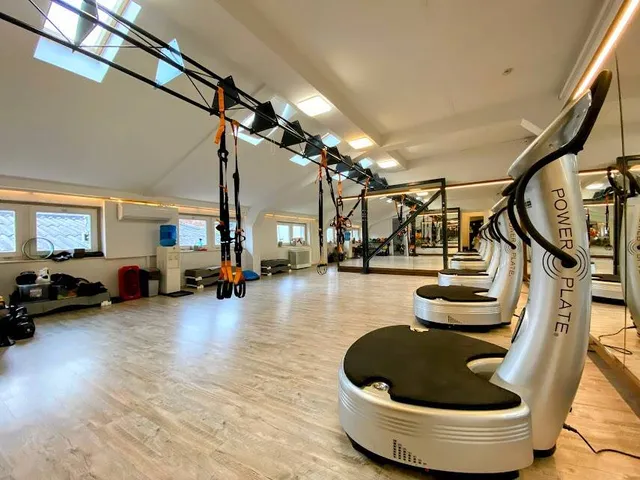 Kiadó kereskedelmi és ipari ingatlan Miskolc 130 nm