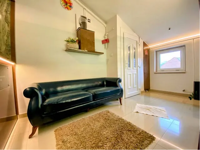 Kiadó kereskedelmi és ipari ingatlan Miskolc 130 nm