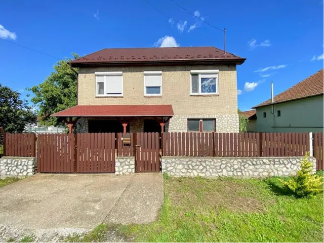 Eladó ház Emőd 160 nm